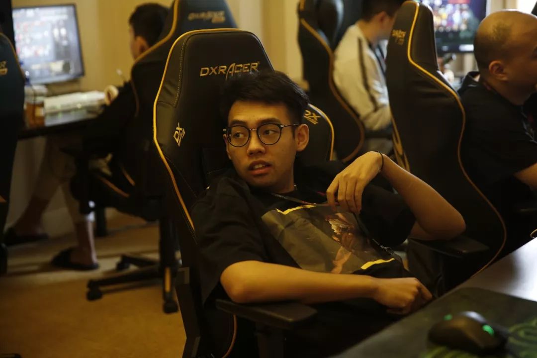 与接收框策 与接收框策