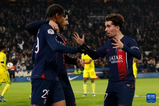 让枪口微晃 让枪口微晃