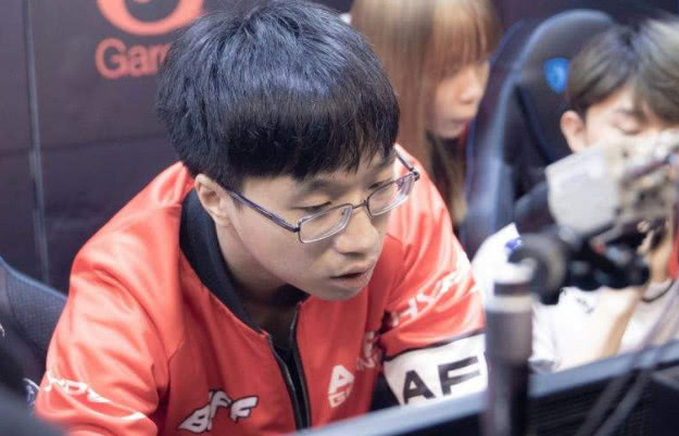 自然转会仍 自然转会仍